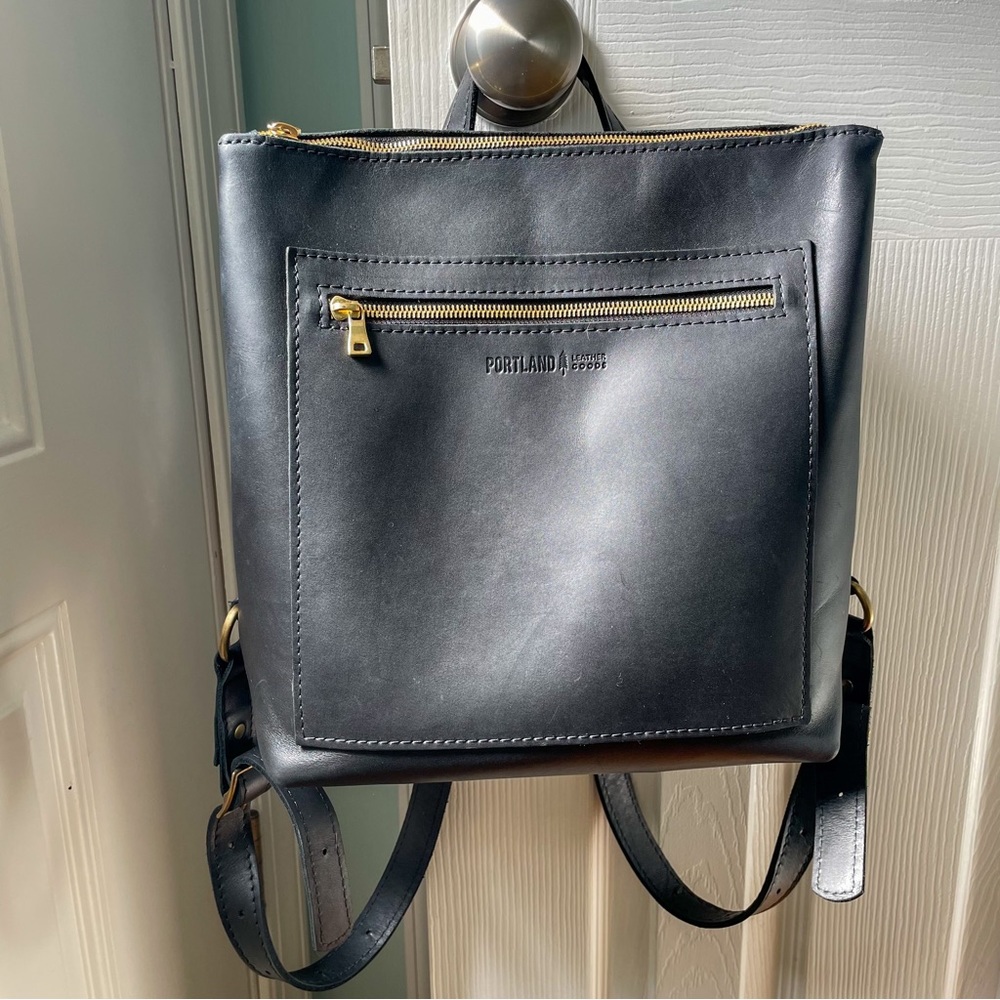 Portland Leather Goods Tote Backpack in Black